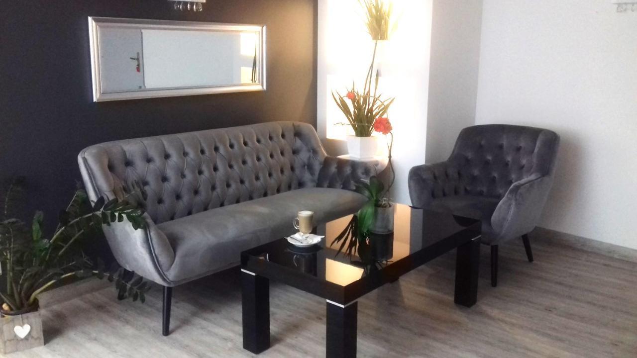Karat Bed & Breakfast Warsawa Bagian luar foto
