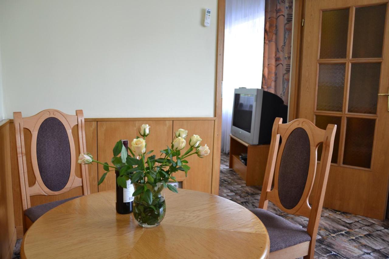Karat Bed & Breakfast Warsawa Bagian luar foto