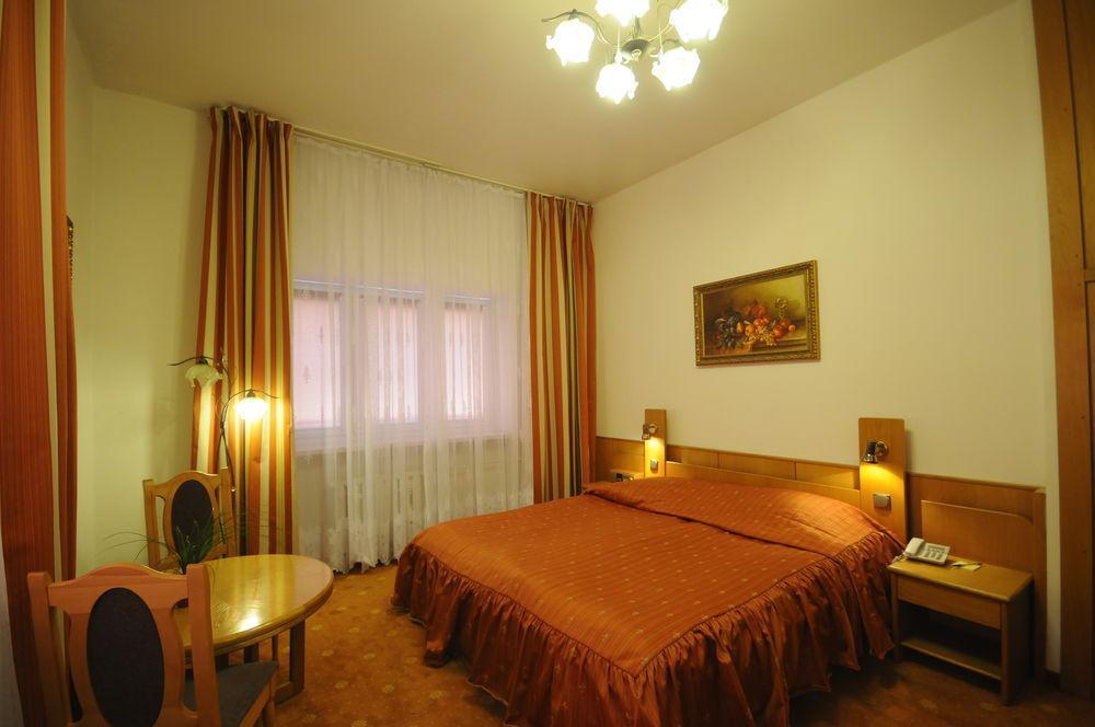 Karat Bed & Breakfast Warsawa Ruang foto